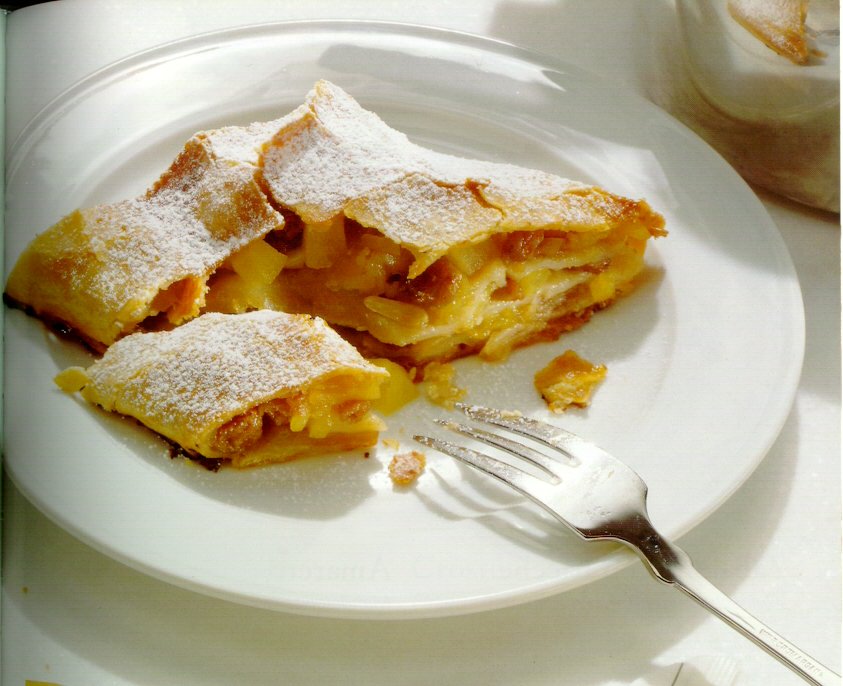 Apple Strudel for Shabbat Dinner
